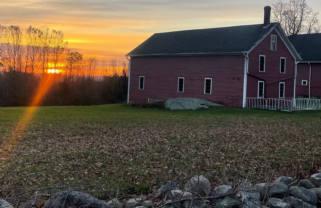 NELSON PEREIRA - DANIELS FARM AT SUNRISE